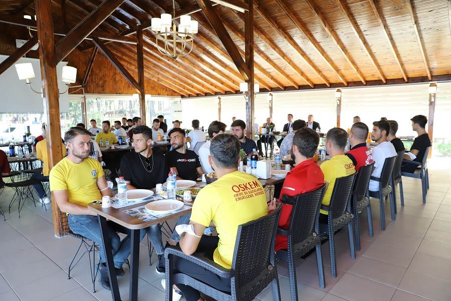 OSKEM’E KUÇAK DOLUSU TEŞEKKÜR